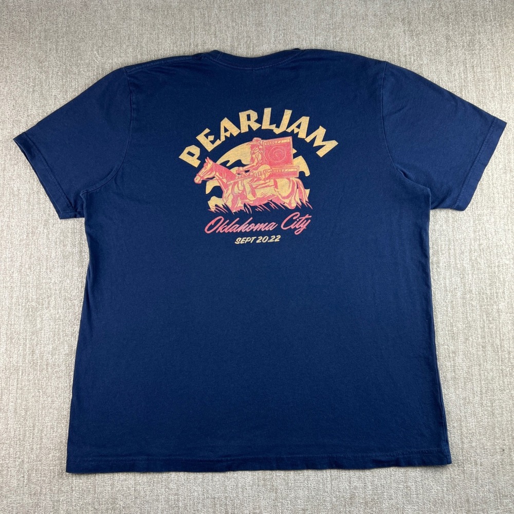Pearl Jam T-Shirt Mens Large Navy Blue Oklahoma City 2022 Tour Concert Graphic
